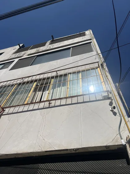 La Mejor Inversión Y Plusvalía, Edificio Súper Ubicado En Letrán Valle.