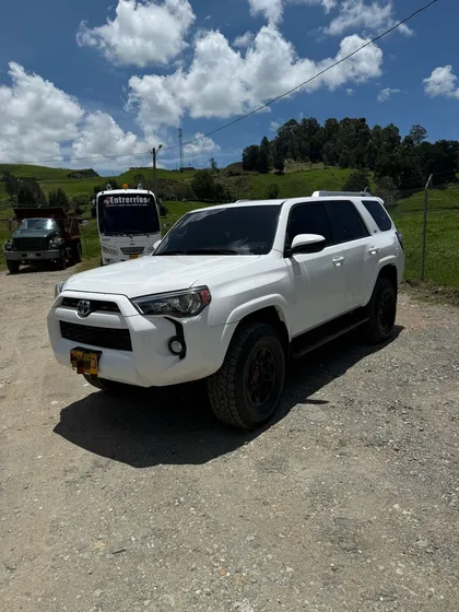 Toyota 4runner 4.0 Sr5