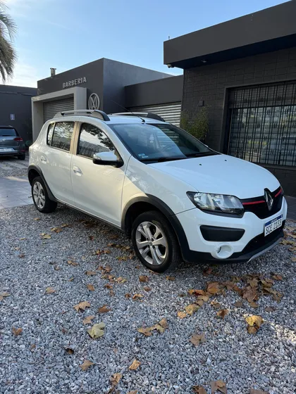 Renault Sandero Stepway 1.6 Privilege 105cv