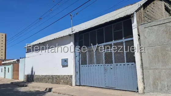 Galpón En Alquiler A Una Cuadra De La Av. Florencio Jiménez De Barquisimeto Profesional Inmobiliario Mehilyn Perez 