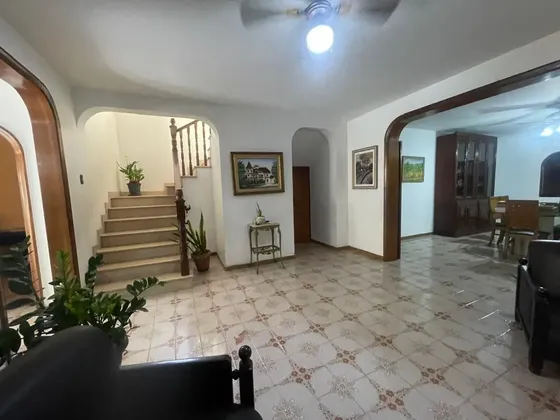 Michelle Vende Casa (duplex) En Las Chimeneas Mz-r /126