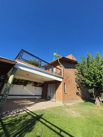 2 Casas En Venta  Con Bajada Al Rio Panaholma En Villa Cura Brochero! Gran Oportinodad De Inversión!! K103mc 
