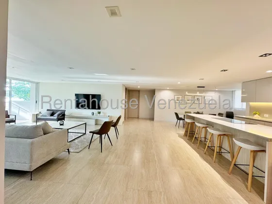 ¡apartamento En Venta En Una Urbanización Increible!, ¡completamente Remodelado Con Un Concepto Espectacular! - Altamira - Luis Gomez - Mls #25-14073