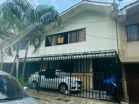 Venta Casa Segundo Piso En Santa Monica Residencial