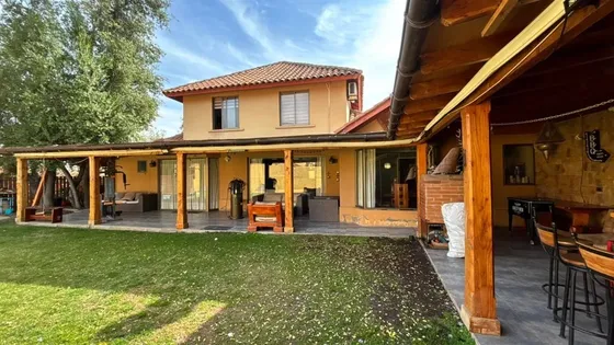 Casa En Venta De 5d, Hacienda El Peñon, Puente Alto