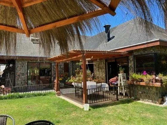 En Pingueral, Hermosa Casa 4d 3b En Avenida Principal