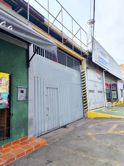 En Venta Galpón Ubicado En La Vía Principal Vegas De Tariba