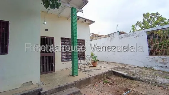 *al/oportunidad Para Invertir O Renovar A Tu Estilo  Casa En Venta Bararida Barquisimeto  Lara, Venezuela/ Arnaldo López/ #  25-20658 