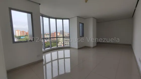 Oficinas En Alquiler. Avenida Lara De Barquisimeto Flex: 24-28472 Ea