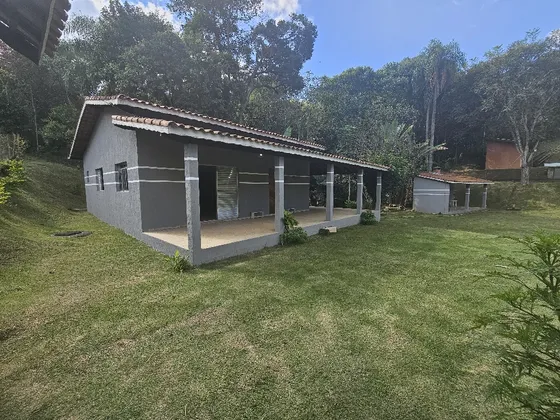 Belíssima Chácara Formada