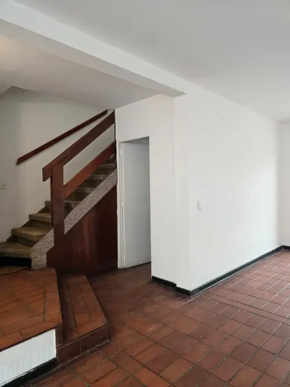 Amplia Casa En Condominio 4 Dormitorios, 3 Baños, 1 Est