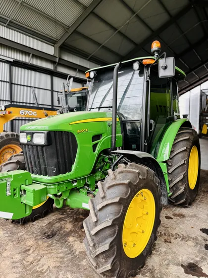 Tractor John Deere 5090 Como Nuevo 2023