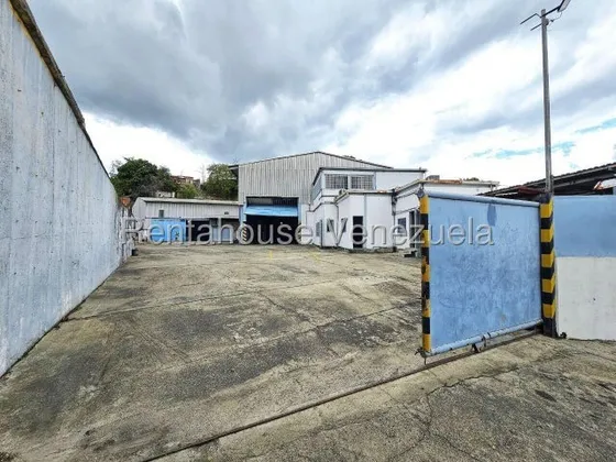 Galpón En Venta En Los Naranjos 25-22454 Cs