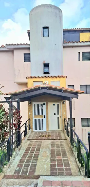 Venta Town House Urb Lomas De Monteclaro, Caracas(lz)