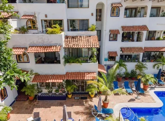 Departamento En Remate En Puerto Vallarta. Maf