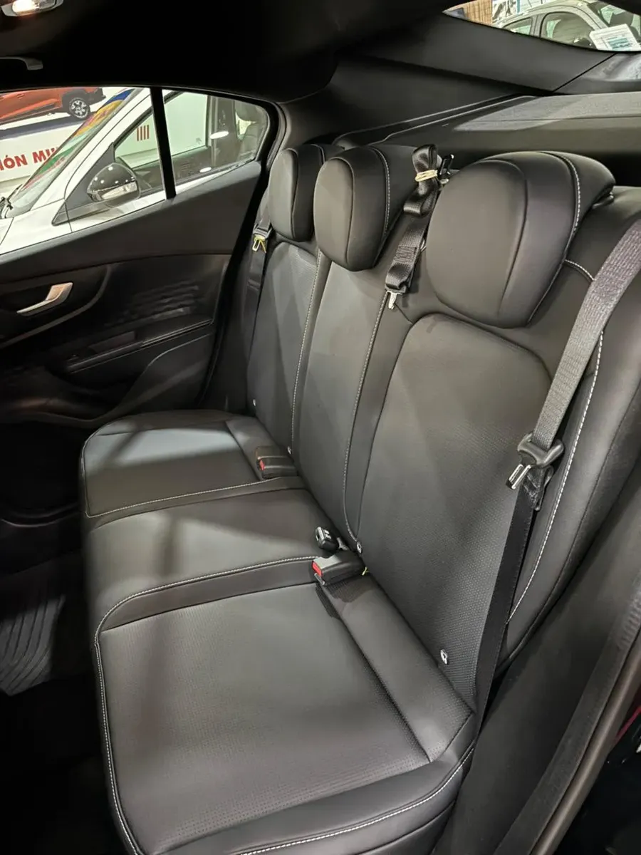 Fiat FASTBACK 1.3 T270 At6545391603855534086