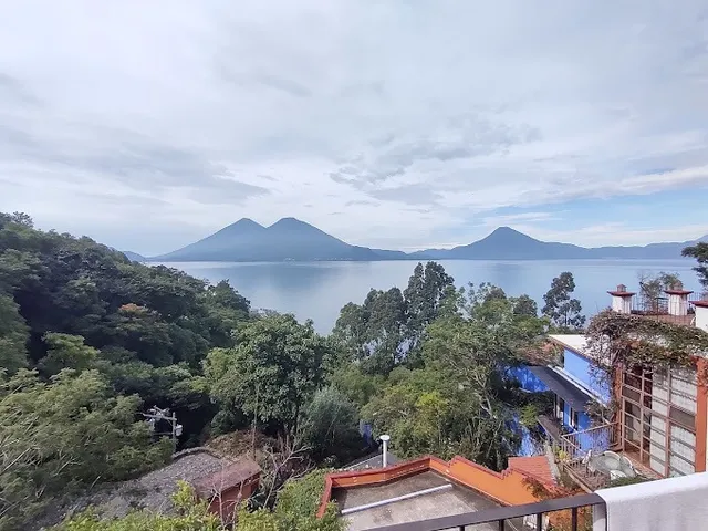 Casa Vacacional En Venta / Renta En Panajachel Sololá