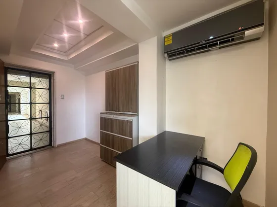 Alquiler Oficina Centro Profesional Prebo Edo Carab