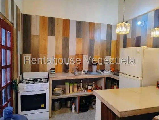 Casa En Venta Puerta Maraven. Urbanización Las Marías