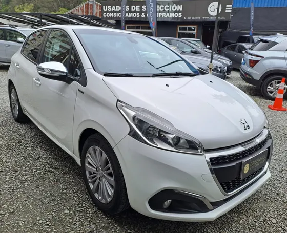 Peugeot 208 Pure Tech 1.2 Pure Tech