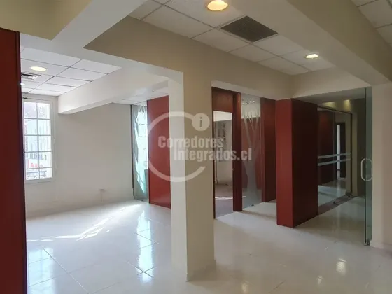Local Comercial En Arriendo En Providencia