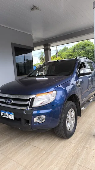 Ford Ranger 3.2 Limited Cab. Dupla 4x4 Aut. 4p