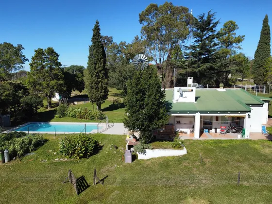 Campo En Falda Del Carmen