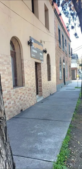 Casa 6 Dormitorios Y 4 Baños En 2 Pisos