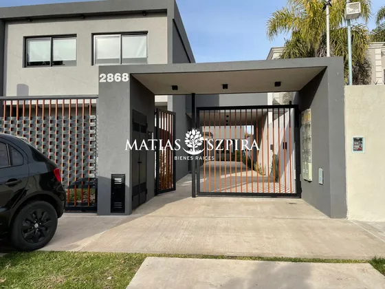  Dos Amplio Ambientes Con Jardín Y Parrilla En Complejo 