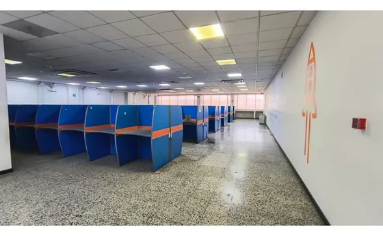 Oficina De 1.639 M2 En Arriendo, Ideal Para Call Center, Puente Aranda
