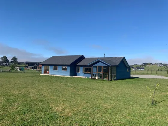 Casa En Venta De 3 Dorm. En Puerto Varas