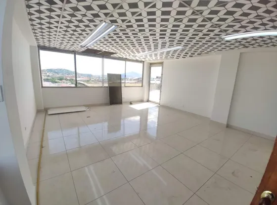 Oficina En Arriendo En Centro. Cod A22782