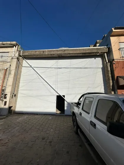 Galpon En Alquiler Y Venta De 450 M2 Totales - Avellaneda - Crucesita 