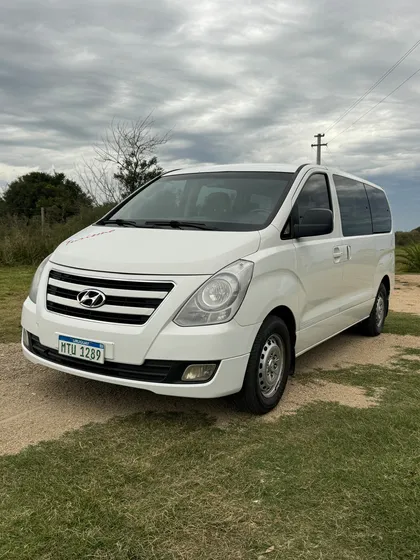Hyundai H1 2.5 Grand Starex Minibus 12as Mt Diesel