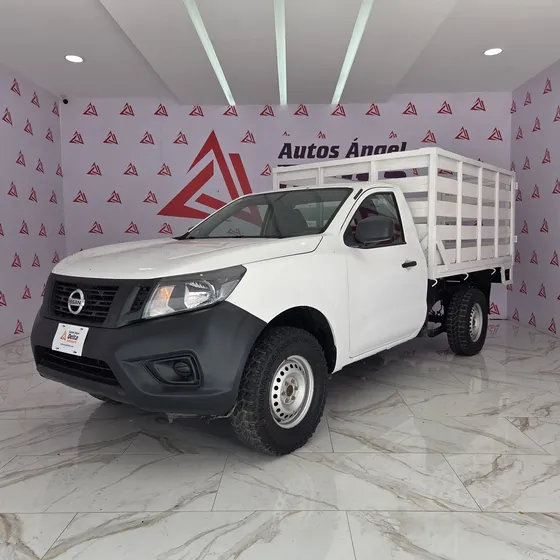 Nissan Np300 2.5 Estacas Dh Mt