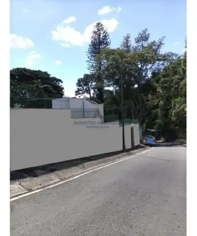 Se Vende Casa De 1380m2 De Terreno Y 800m2 Construccion En Lomas De La Trinidad