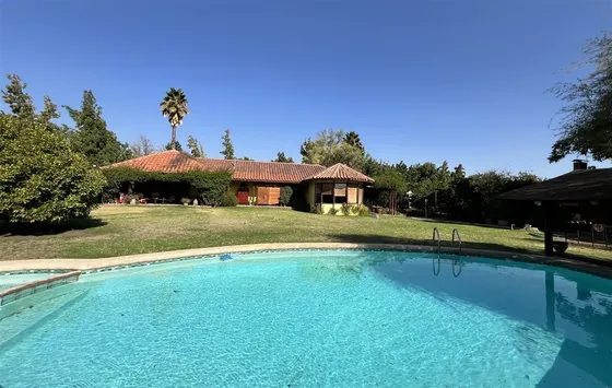Los Ciruelos 5000-260m2 Quincho,taller,home Office Piscina