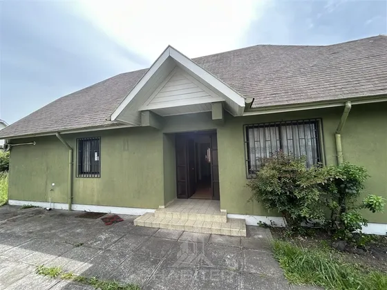 Casa En Venta De 4 Dorm. En Los Angeles