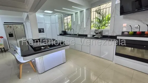 Marydoll Mogollón Vende Hermosa Casa Con Tanque Subterráneo, Ubicada En La Rosaleda Barquisimeto-lara-*