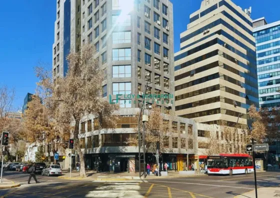 Arriendo Local Comercial Manuel Montt Con Estacionamiento