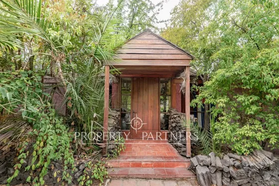 Atractiva Y Acogedora Propiedad En Exclusivo Condo...