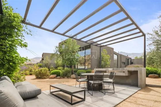 Casa En Venta De 3 Dorm. En Colina