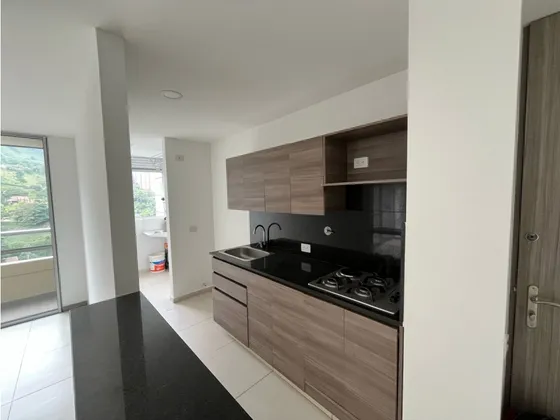 Apartamento En Alquiler En Sabaneta Asdesillas