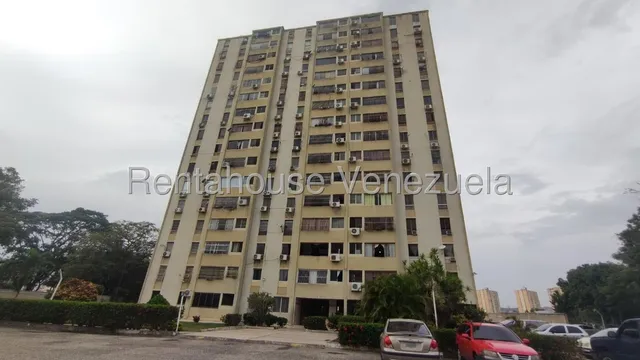 Rosa Rodríguez Alquila Apartamento En Las Trinitarias, Barquisimeto 25-19196