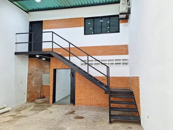 248920 Am* Venta De Galpon En Santa Rosa Valencia 