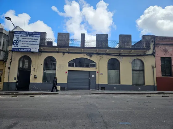 Venta Local Comercial Alquilado. Ciudad Vieja-renta Anual 7%