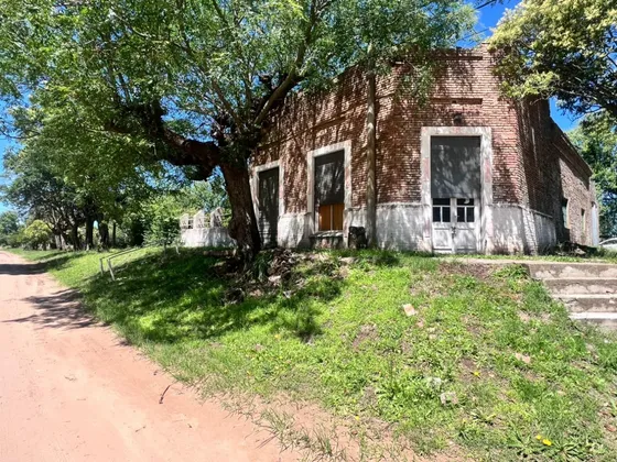 Casa En Venta  | A Remodelar  |  Comodoro Py