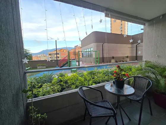 Apartamento Con Ubicación Estratégica En Envigado, Sector Señorial