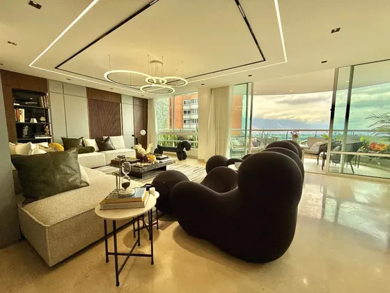 Apartamento Remodelado Y Amoblado 320 M2 Mirador De Los Campitos