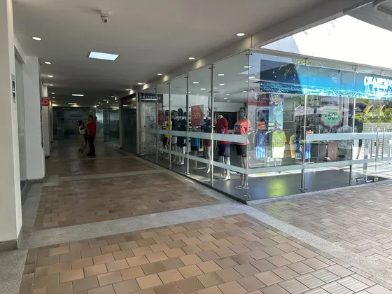 Local En Venta, Centro Comercial Holguines Trade Center